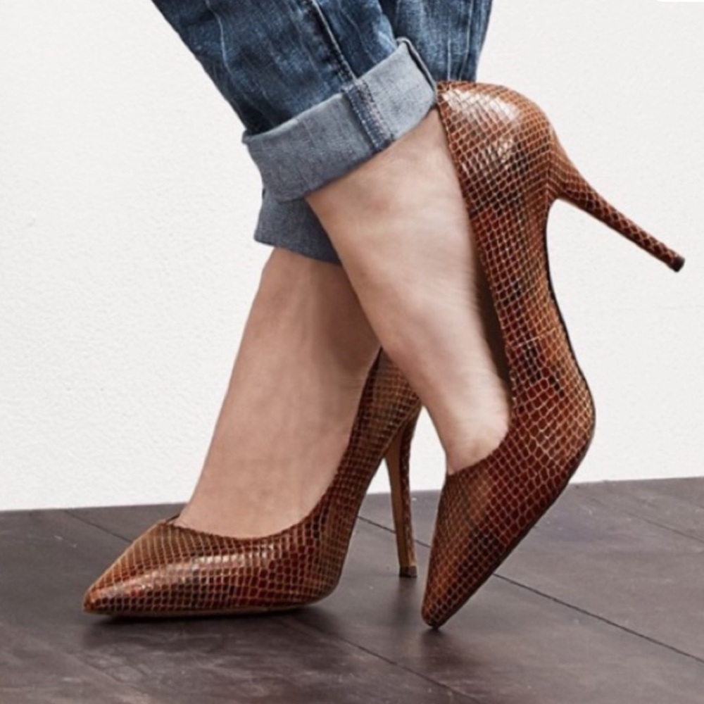 WHBM WHISKY SNAKE PRINT LEATHER HEELS